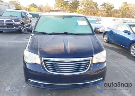 2015 Chrysler Town & Country Touring from USA, damaged, VIN 2C4RC1BG8FR619829